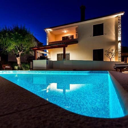Holiday Home Villa Πούλα Δωμάτιο φωτογραφία