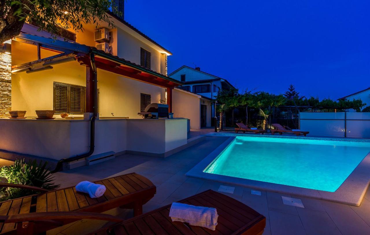 Holiday Home Villa Πούλα Δωμάτιο φωτογραφία