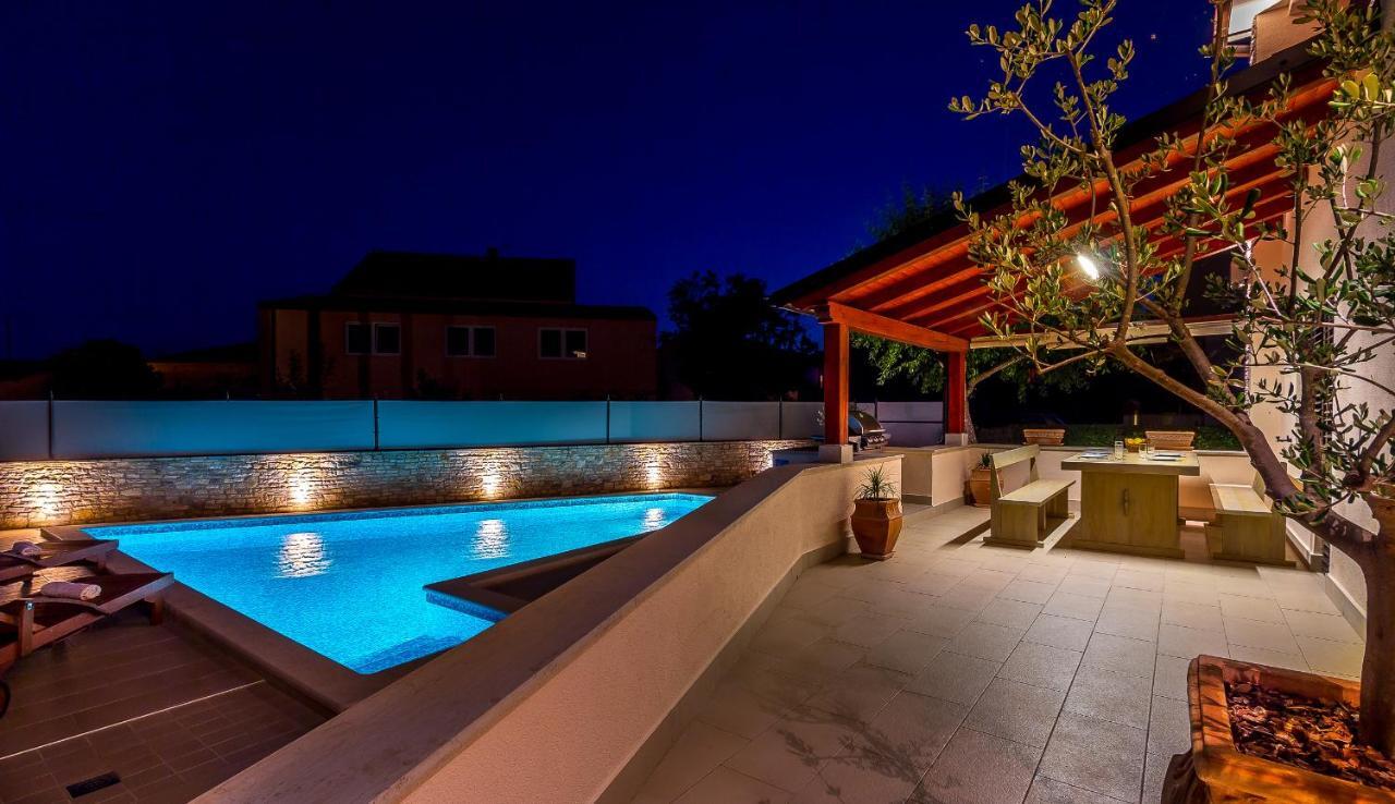 Holiday Home Villa Πούλα Δωμάτιο φωτογραφία