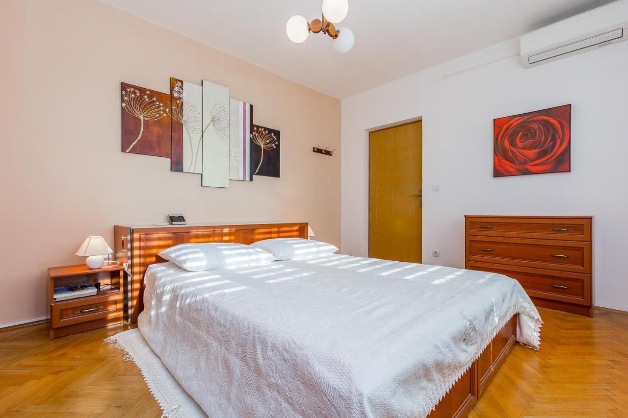 Holiday Home Villa Πούλα Δωμάτιο φωτογραφία