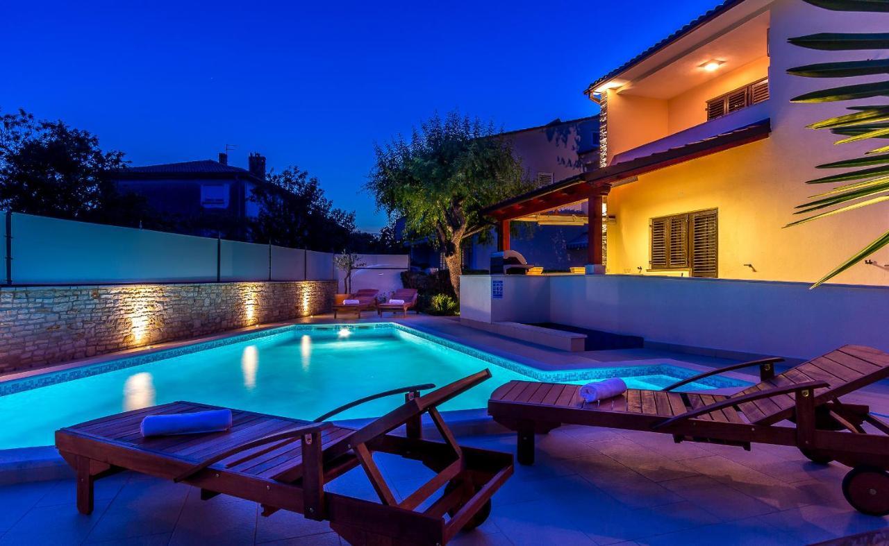 Holiday Home Villa Πούλα Δωμάτιο φωτογραφία